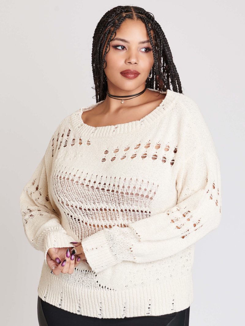 DISTRESSED IVORY SWEATER PLUS 3