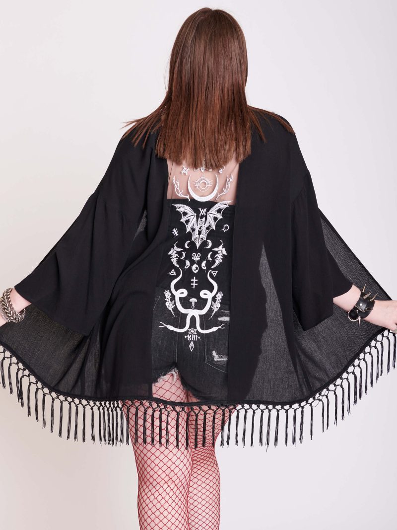 EMBROIDERED SNAKE KIMONO PLUS 4