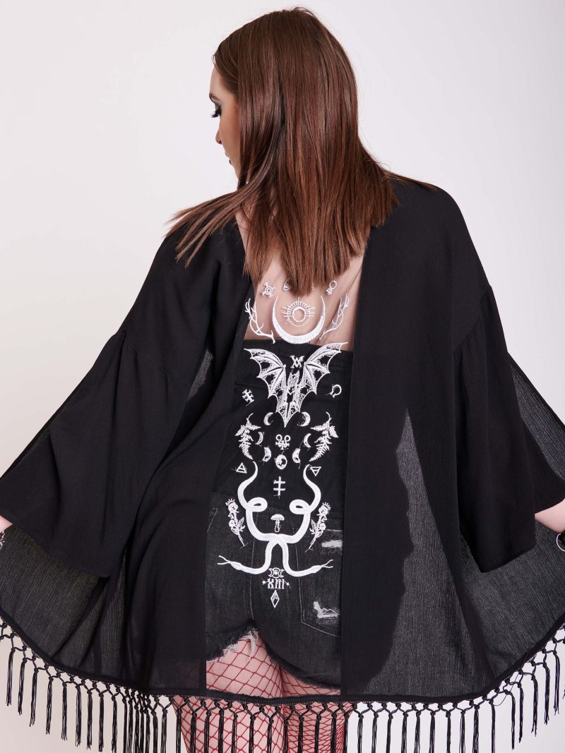 EMBROIDERED SNAKE KIMONO PLUS 5