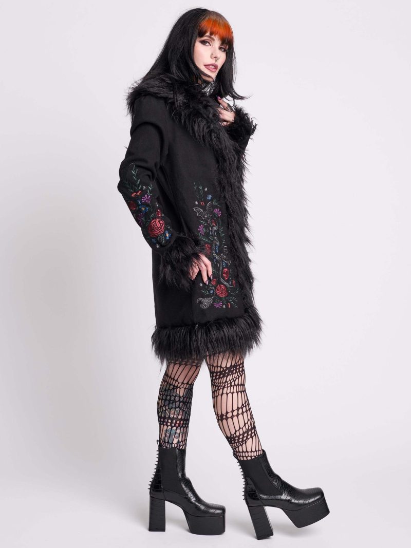 Embroideredfurcoat4