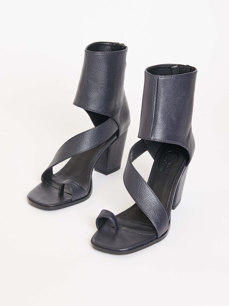 VAMP ANKLE SANDAL 4