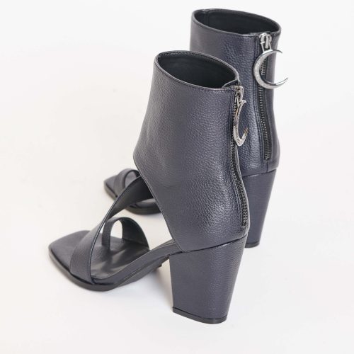 VAMP ANKLE SANDAL 6